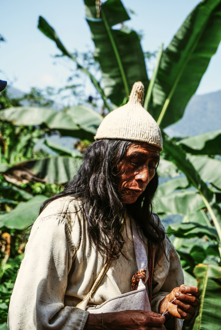 indigena de la sierra durante bachelorette colombia 88.
