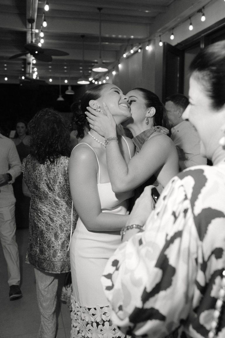 novia feliz durante bachelorette en colombia segua 130