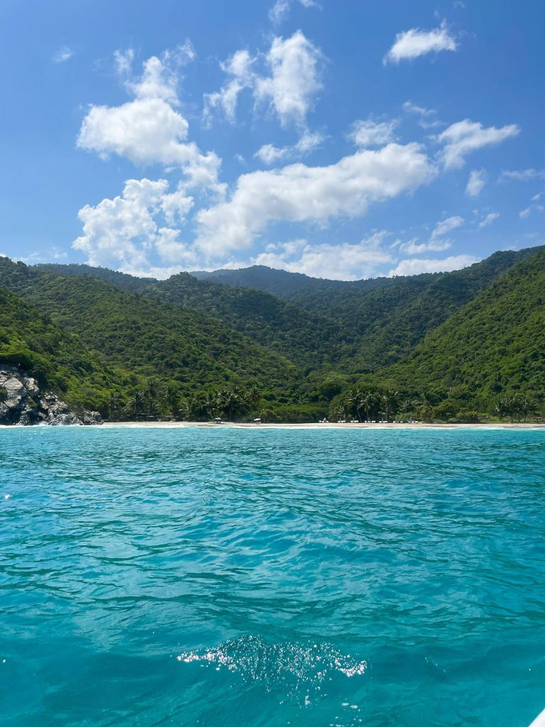 playa del tayrona durante despedida de soltera en santa marta territorio cocreador 176.