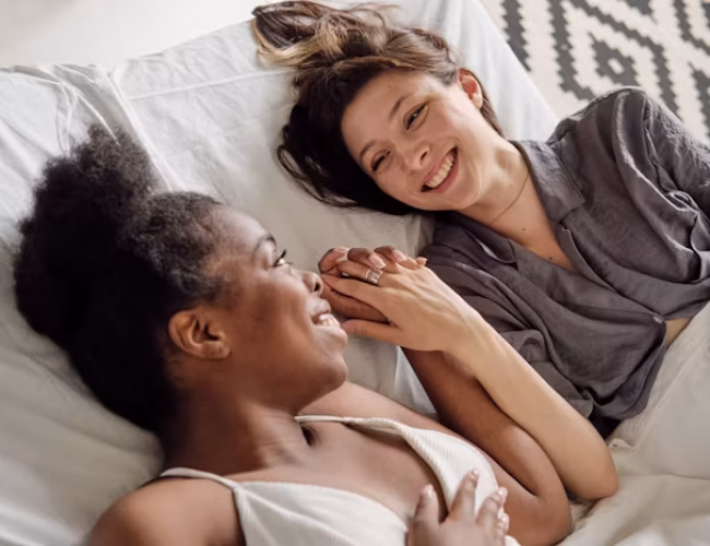 amigas bachelorette colombia en cama segua 122